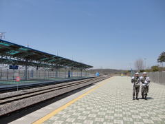 都羅山駅ホーム