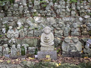 男嶽神社の石猿