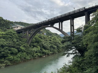基隆河を渡るトロッコ橋