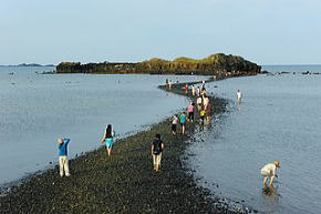 奎壁山と赤嶼