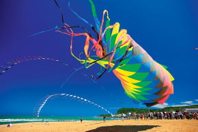 白沙湾・国際凧揚げフェスティバル